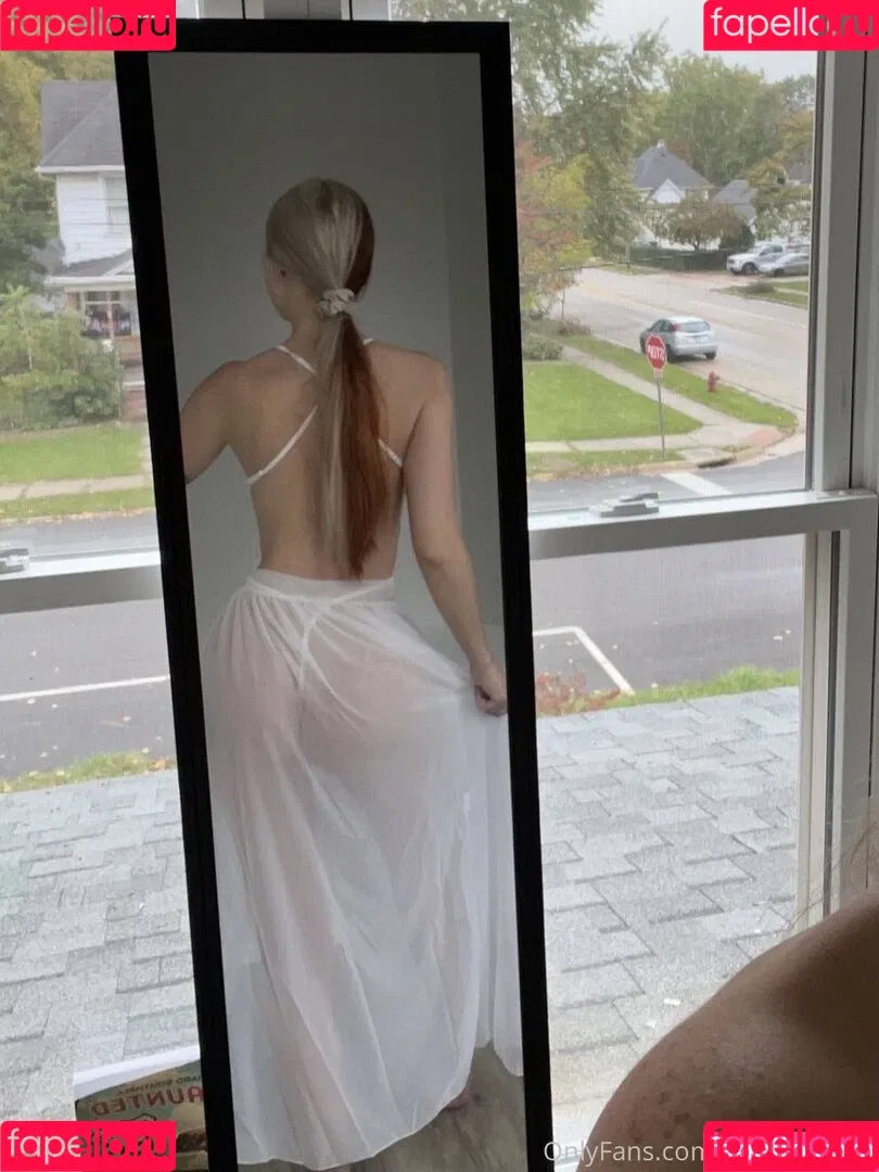 Becca Lynn Onlyfans Photo Gallery 