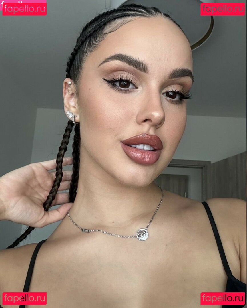 Cinnabellee Nude Onlyfans Photo 21