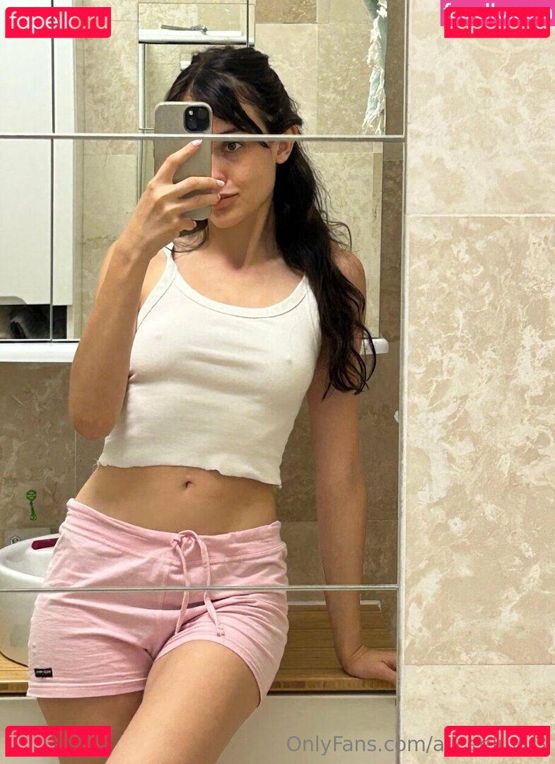 aliceeluvv3 Nude Onlyfans Photo 33