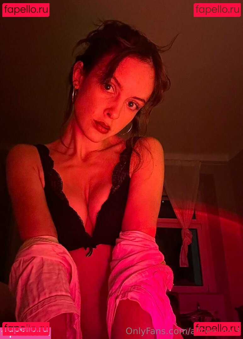 aliceeluvv3 Nude Onlyfans Photo 28