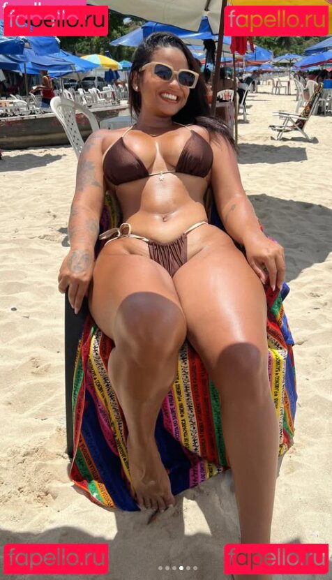 Larissa Rocha Nude Onlyfans Photo 23