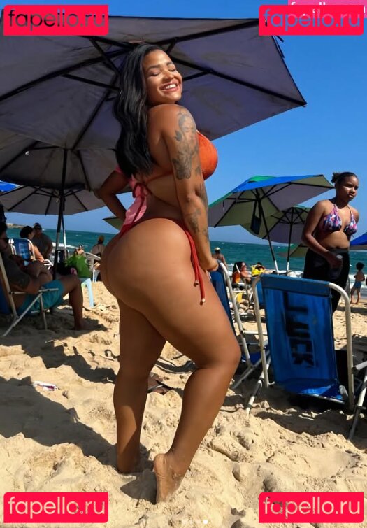Larissa Rocha Nude Onlyfans Photo 19