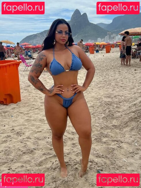 Larissa Rocha Nude Onlyfans Photo 17