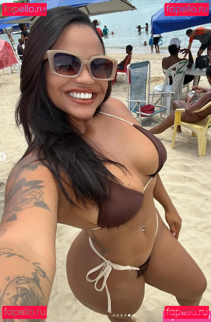 Larissa Rocha Nude Onlyfans Photo 8
