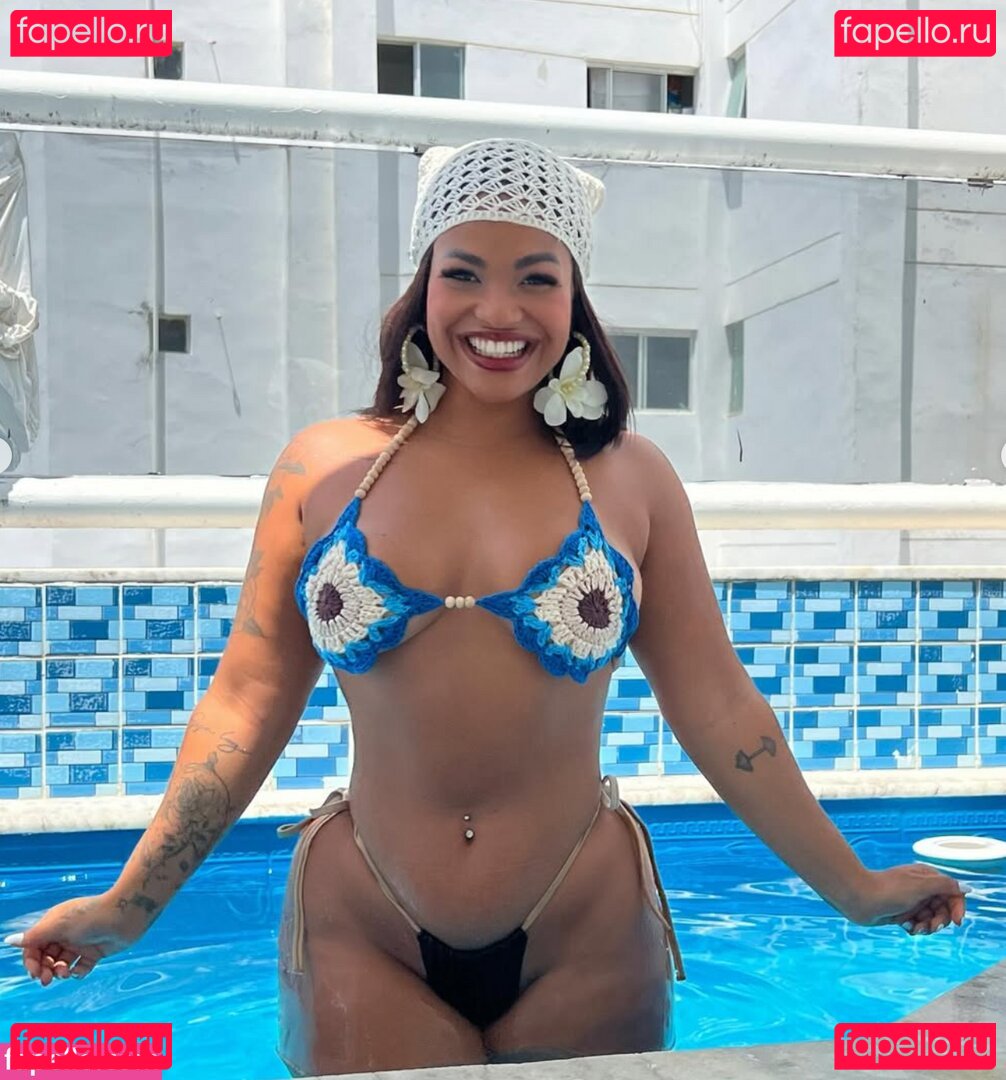 Larissa Rocha Nude Onlyfans Photo 7
