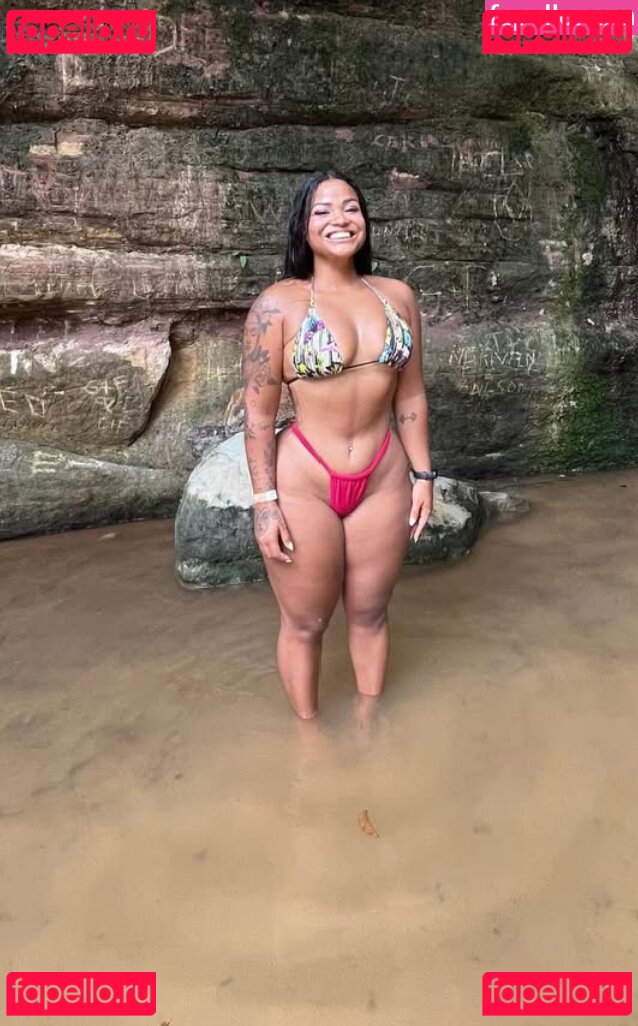 Larissa Rocha Nude Onlyfans Photo 5