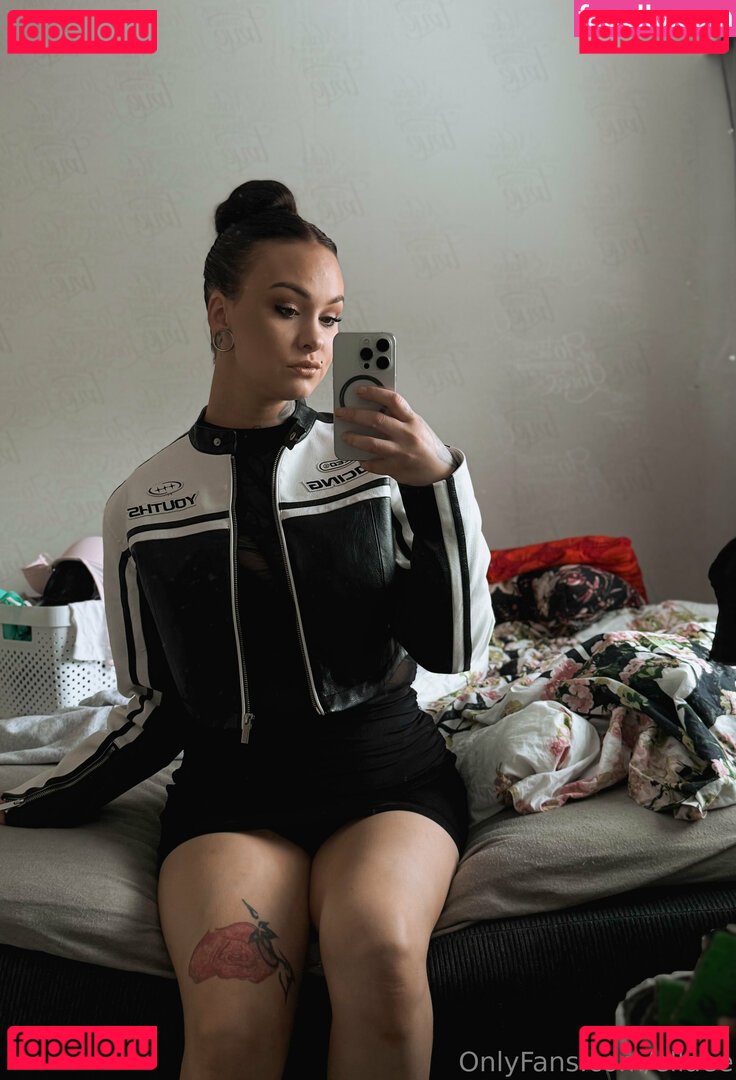 ellaee Nude Onlyfans Photo 17