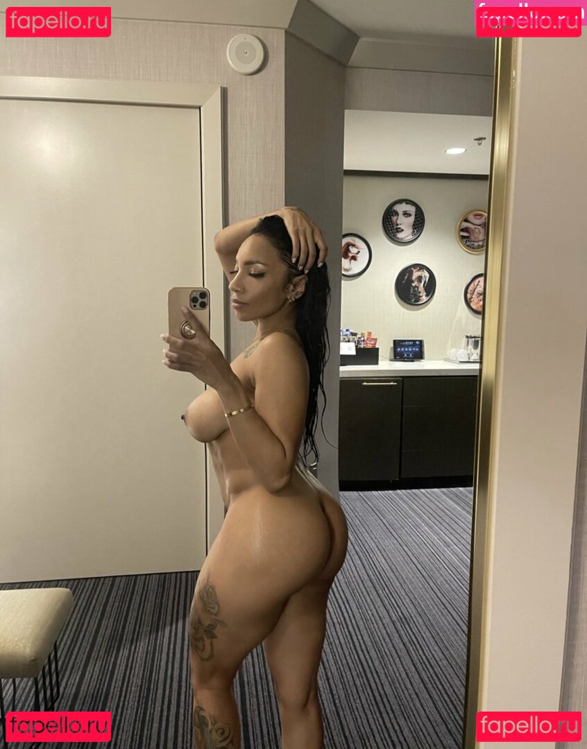 The1nevathe2 Nude Onlyfans Photo 14