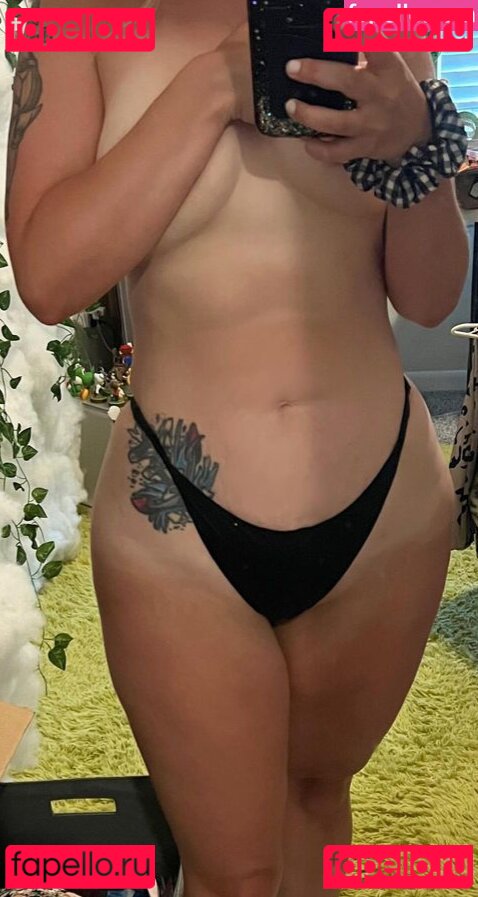 VIPeachy Nude Onlyfans Photo 16