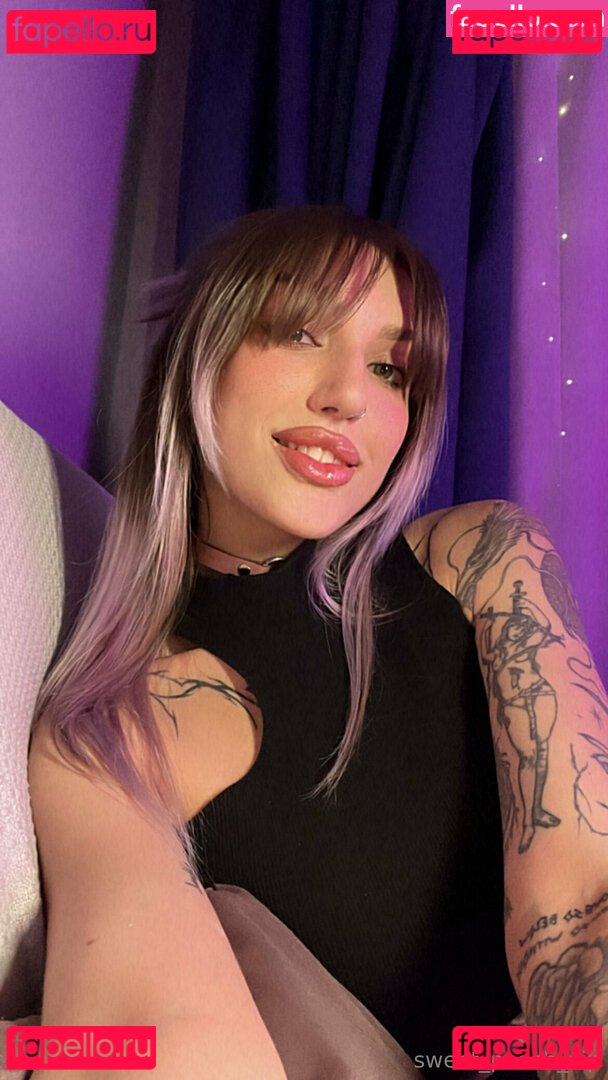 alice_its_me Nude Onlyfans Photo 25