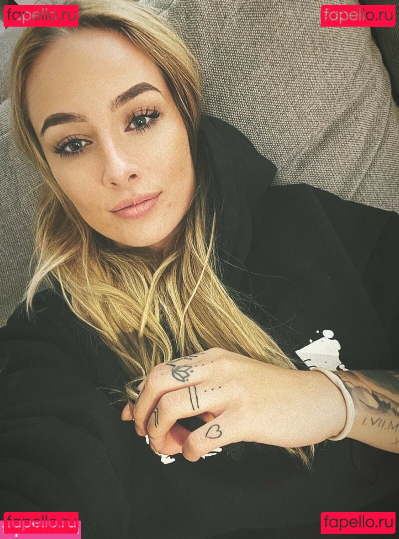 lizzzyfox Nude Onlyfans Photo 17