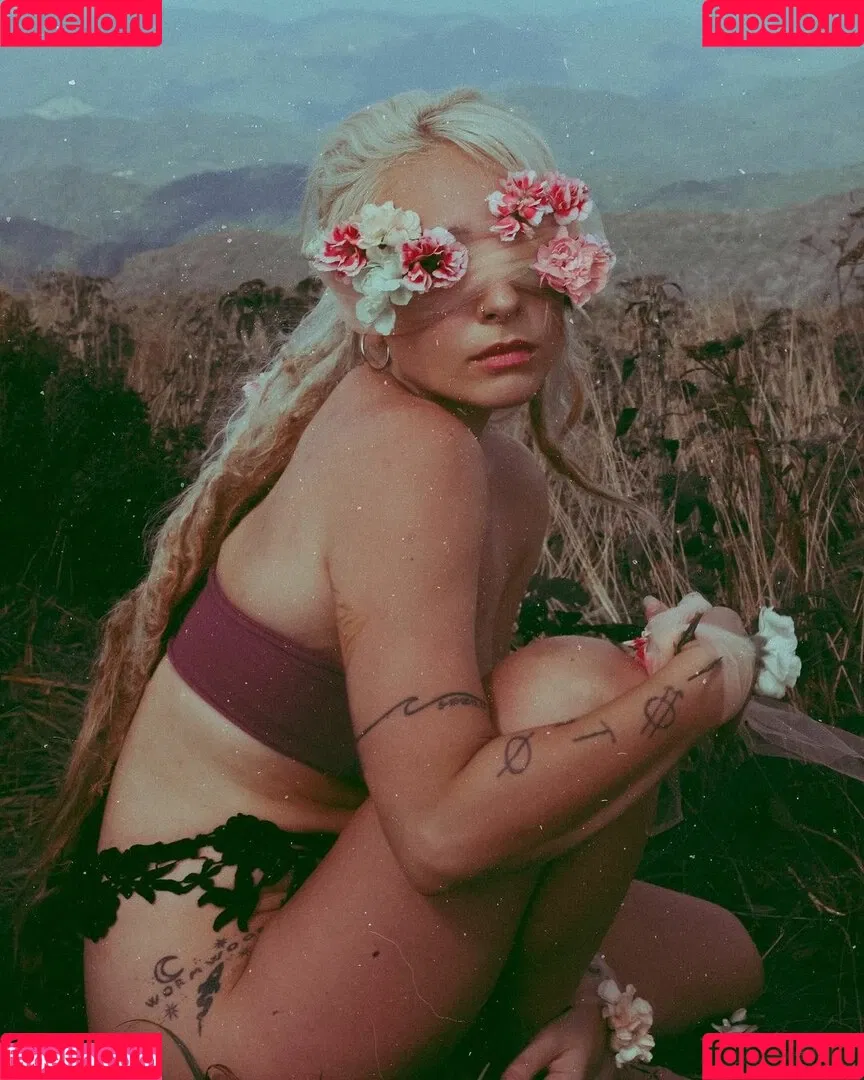 Eliza Grace Onlyfans Photo Gallery 