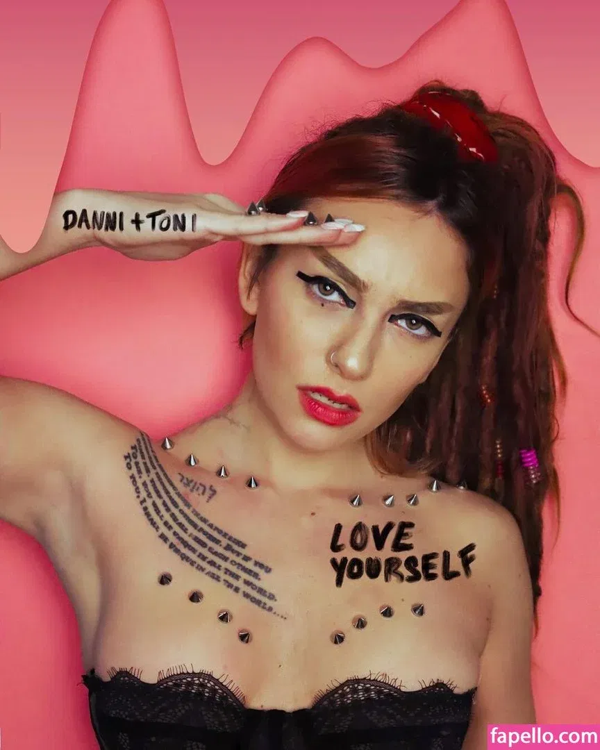 Eliza Grace Onlyfans Photo Gallery 