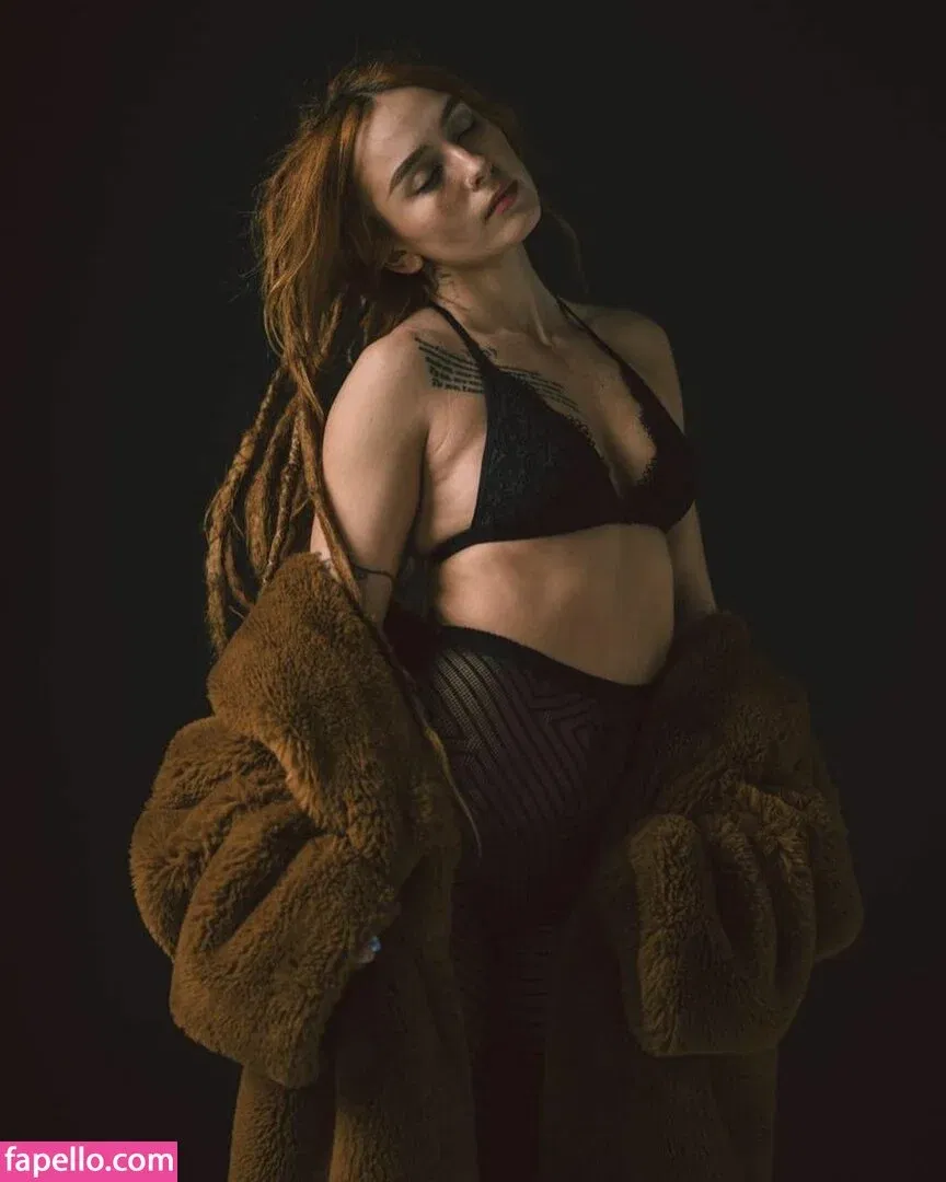 Eliza Grace Onlyfans Photo Gallery 