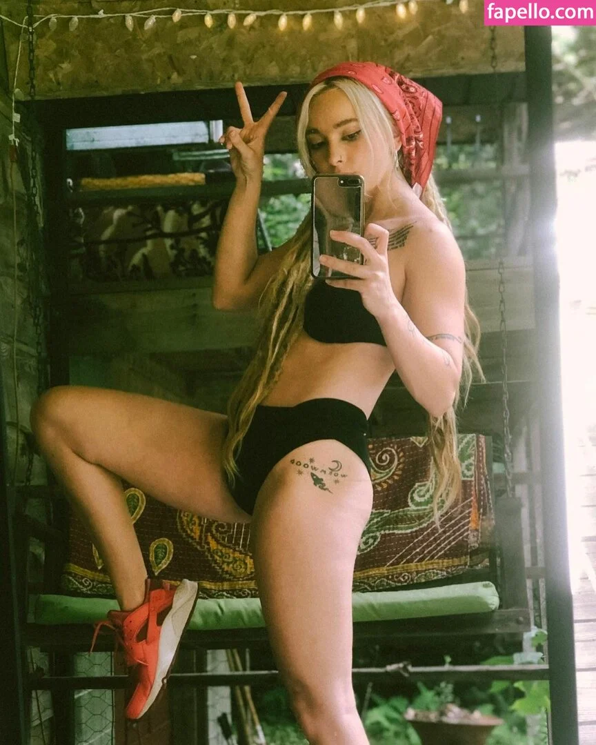 Eliza Grace Onlyfans Photo Gallery 