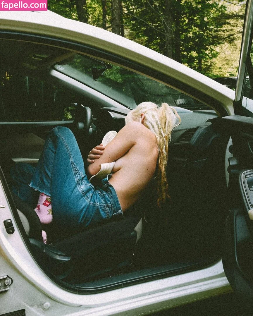 Eliza Grace Onlyfans Photo Gallery 