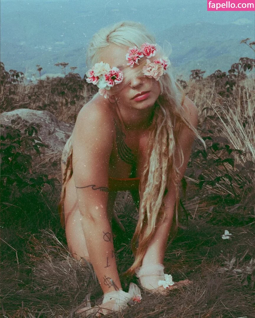 Eliza Grace Onlyfans Photo Gallery 