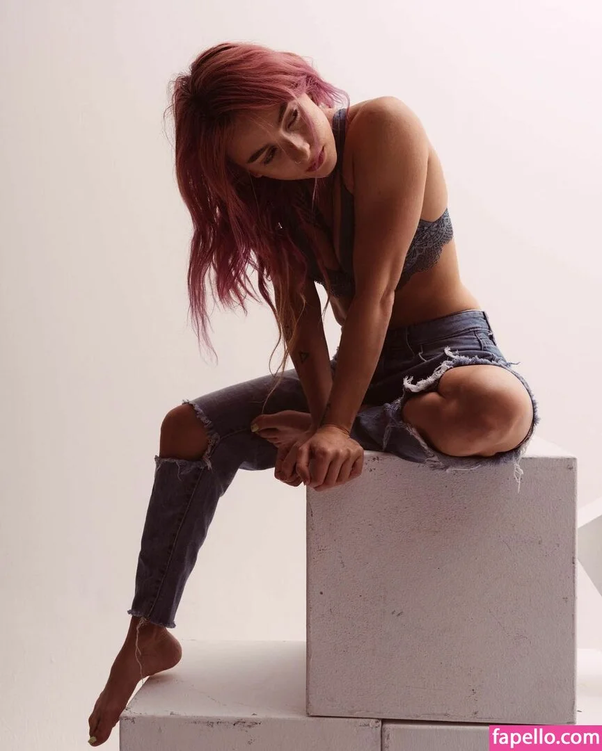 Eliza Grace Onlyfans Photo Gallery 