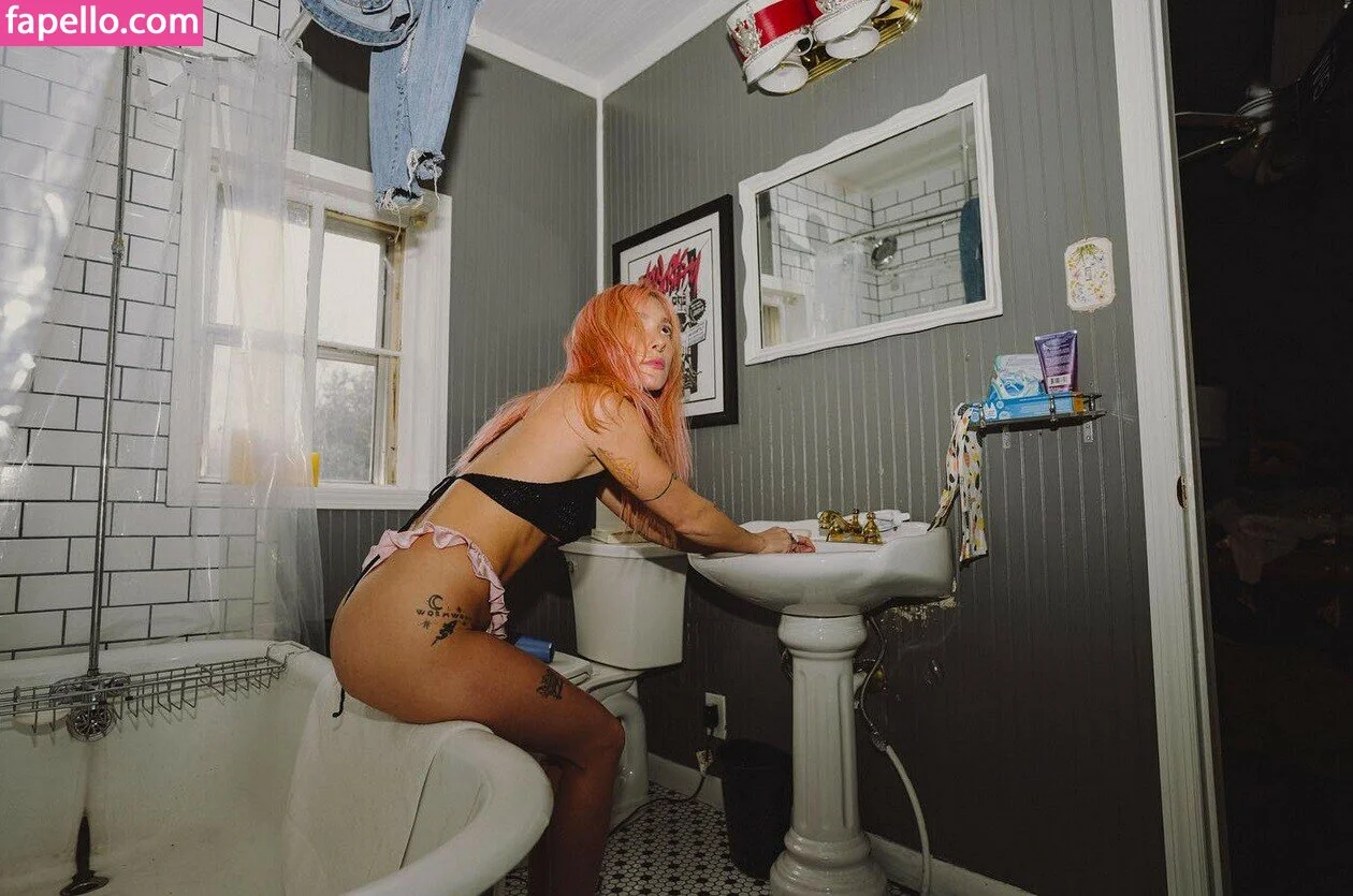 Eliza Grace Onlyfans Photo Gallery 