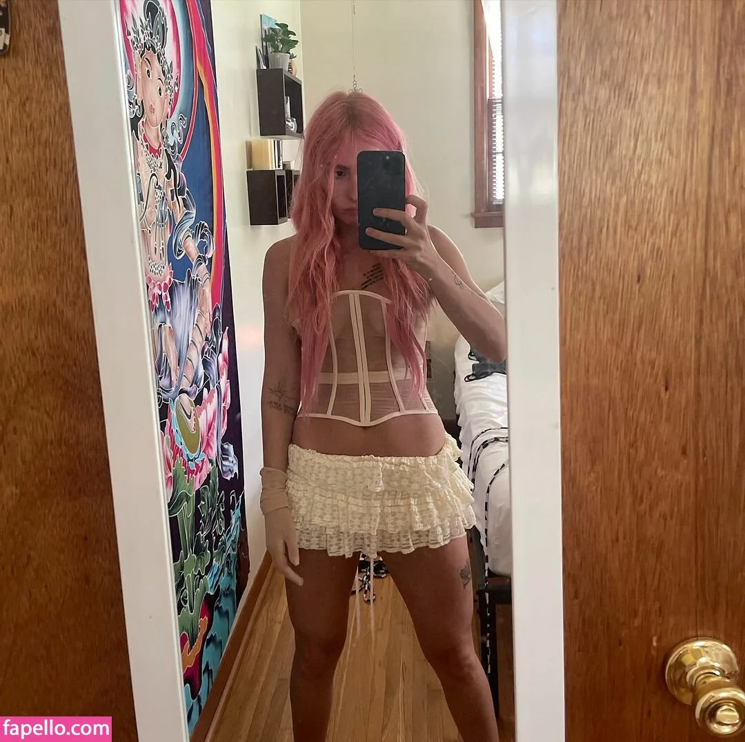 Eliza Grace Onlyfans Photo Gallery 