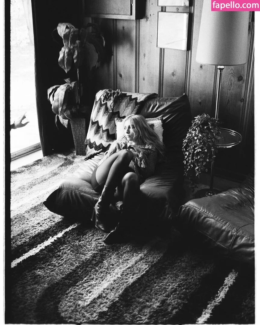 Eliza Grace Onlyfans Photo Gallery 