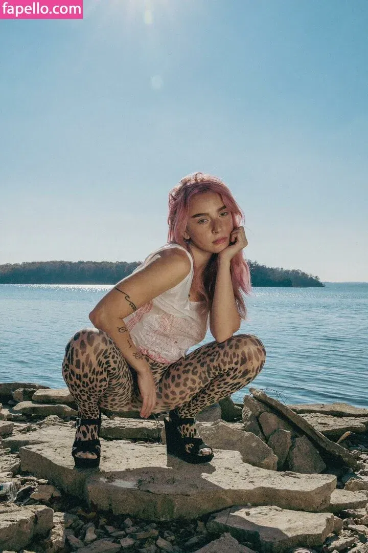 Eliza Grace Onlyfans Photo Gallery 