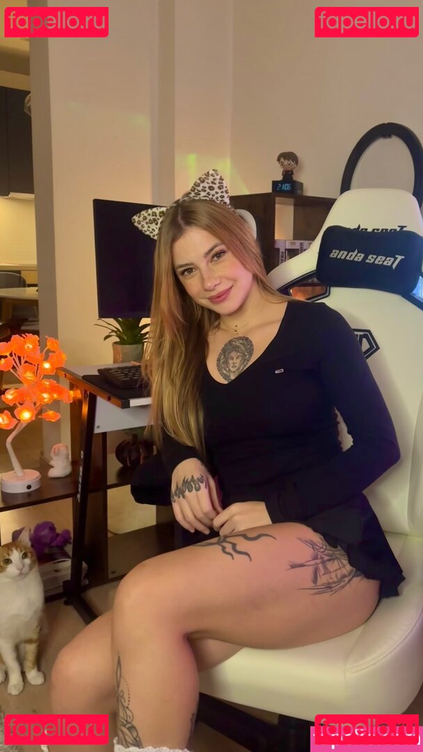Carine Laste Nude Onlyfans Photo 16