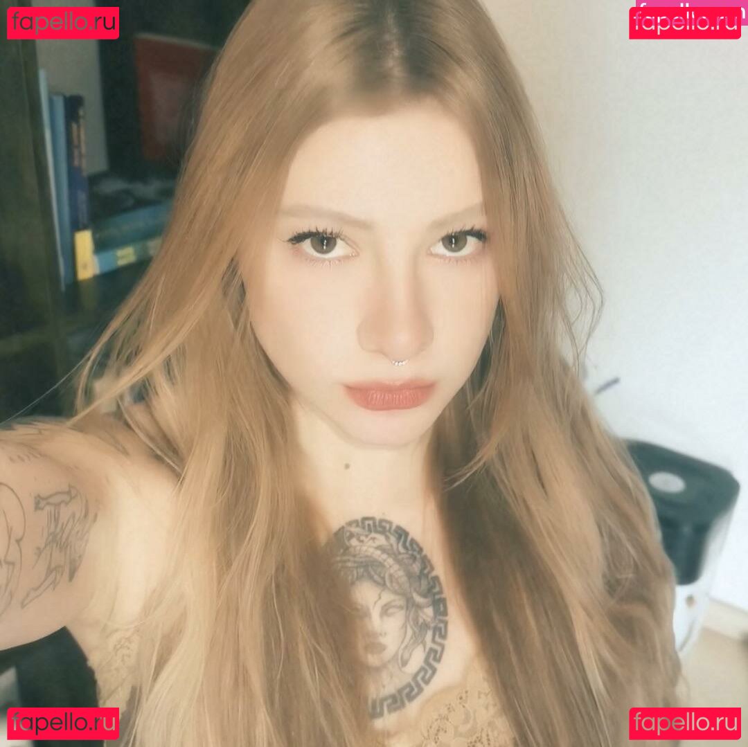 Carine Laste Nude Onlyfans Photo 9