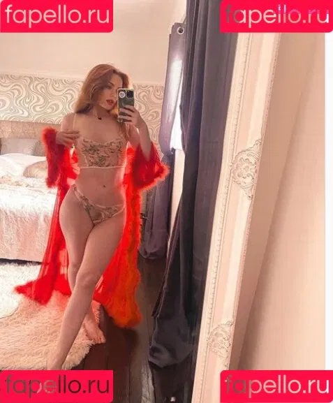 Ella Hughes Onlyfans Photo Gallery 