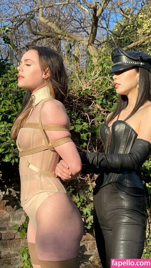 Ella Hughes Onlyfans Photo Gallery 