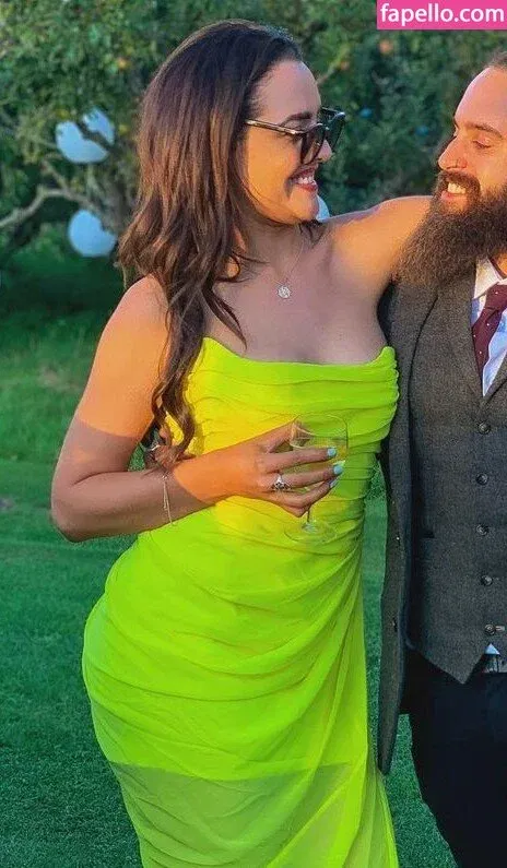 QueenB Onlyfans Photo Gallery 