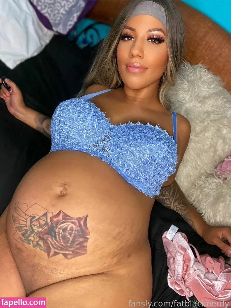 fatblacknerdy Onlyfans Photo Gallery 