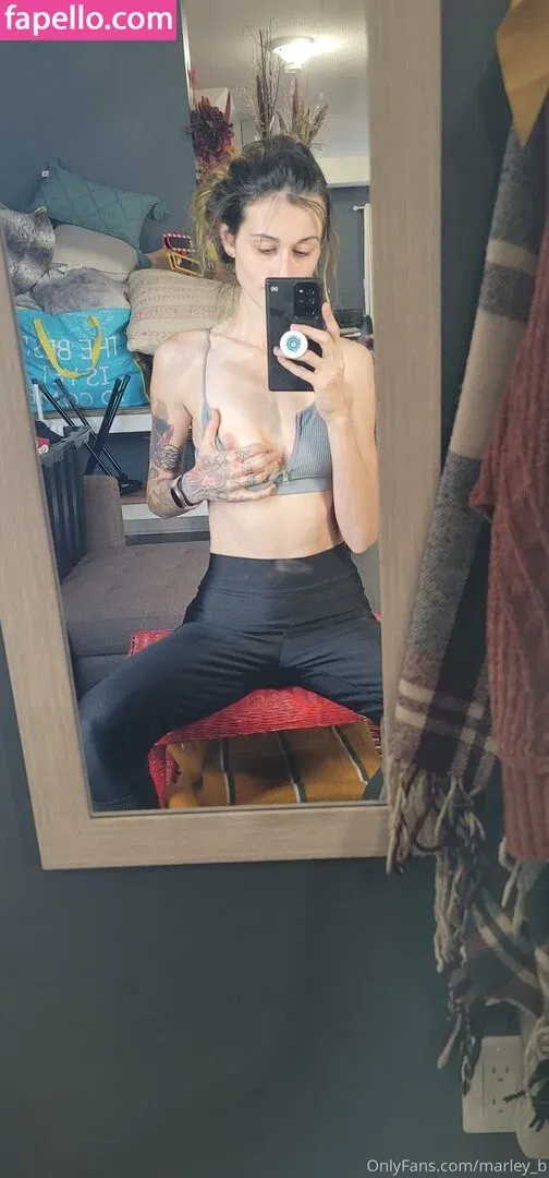 miss_anii Onlyfans Photo Gallery 