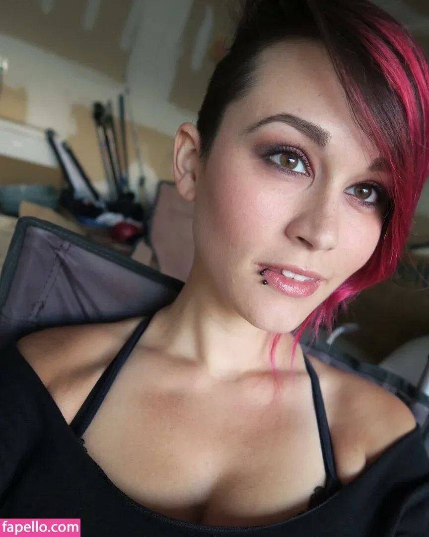 miss_anii Onlyfans Photo Gallery 