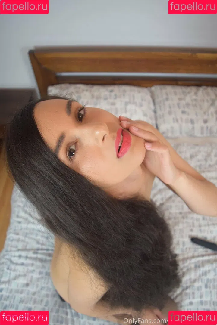 mirabella_00 Onlyfans Photo Gallery 