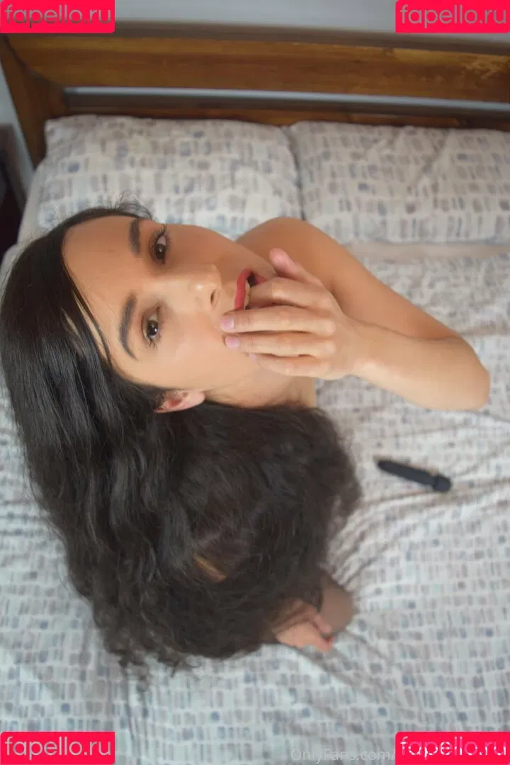 mirabella_00 Onlyfans Photo Gallery 