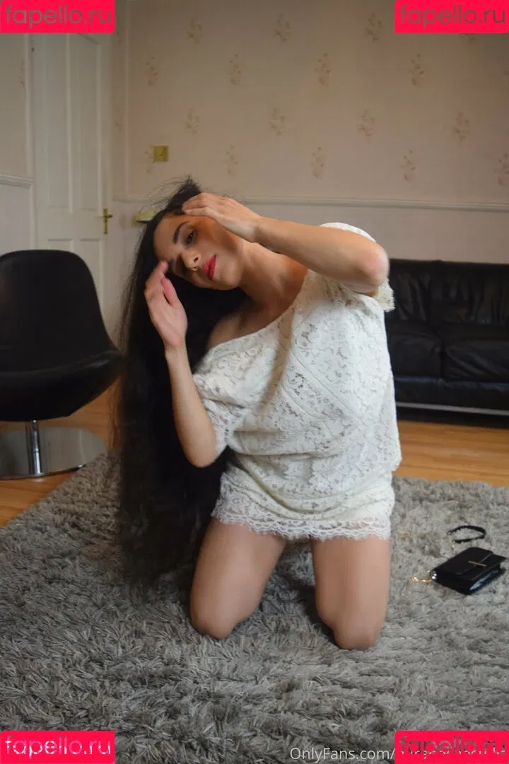 mirabella_00 Onlyfans Photo Gallery 