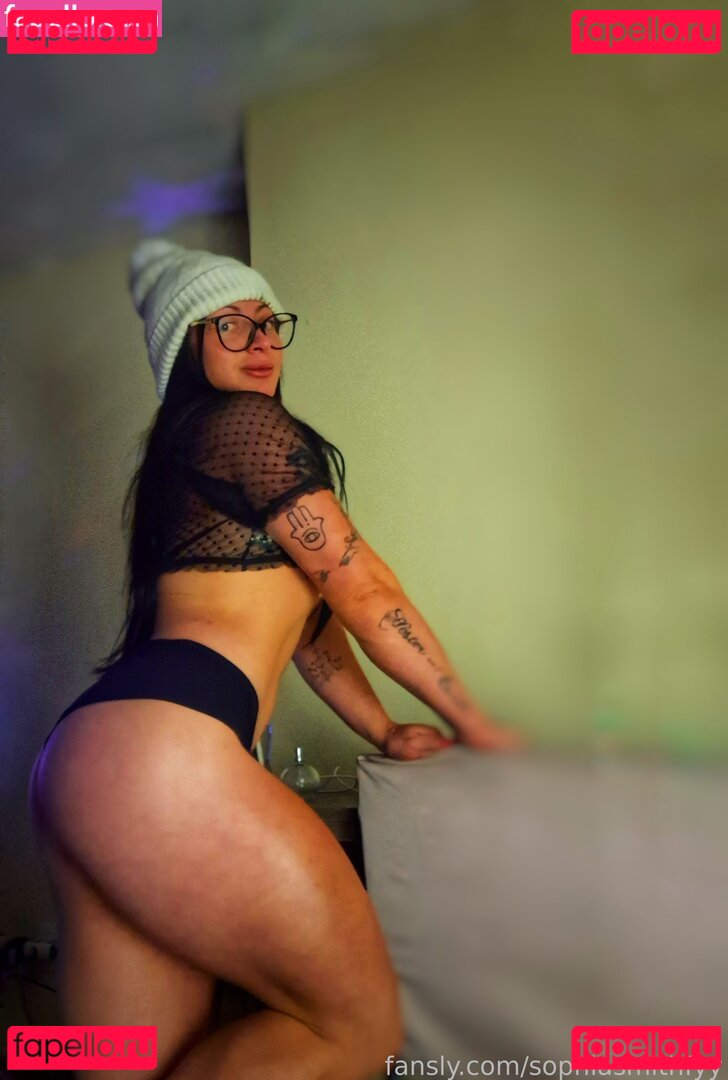 sophiasmithfyy Nude Onlyfans Photo 12
