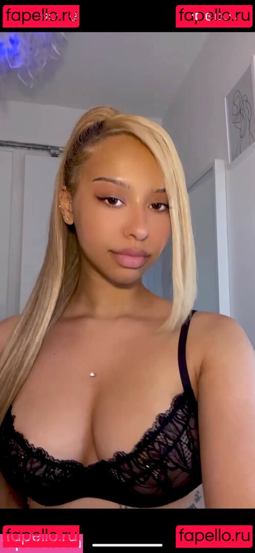 26Hadjar Nude Onlyfans Photo 15