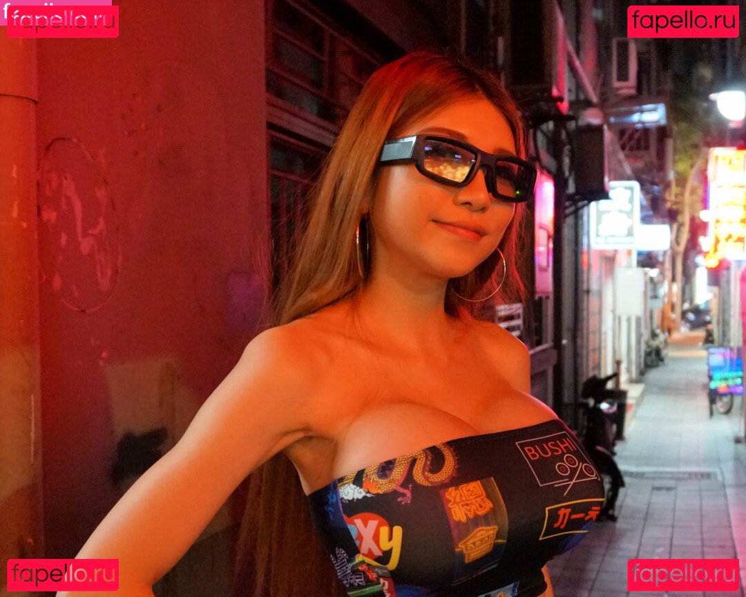 Naomi Wu Nude Onlyfans Photo 36