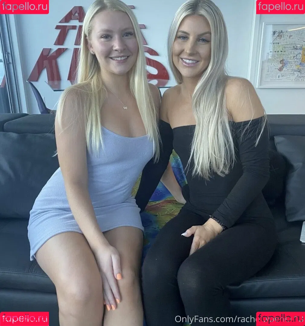 freshmanblondie18 Onlyfans Photo Gallery 