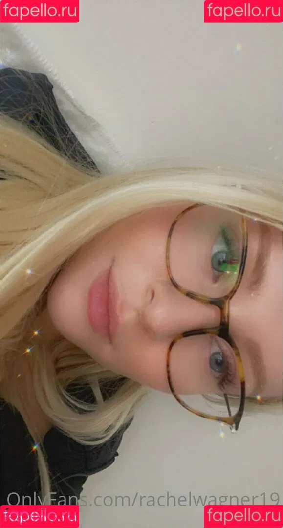 freshmanblondie18 Onlyfans Photo Gallery 