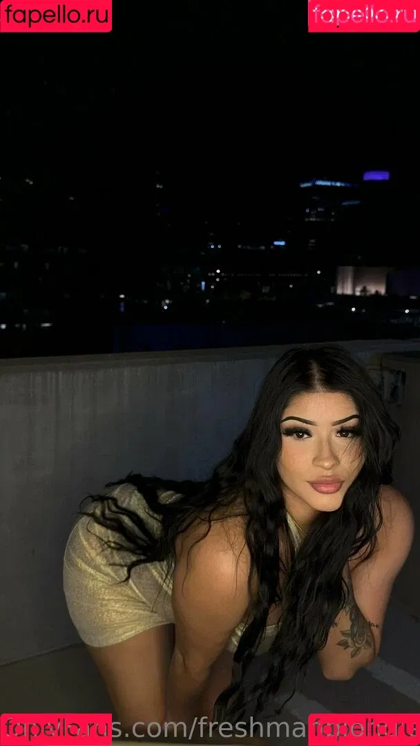 freshmanblondie18 Onlyfans Photo Gallery 