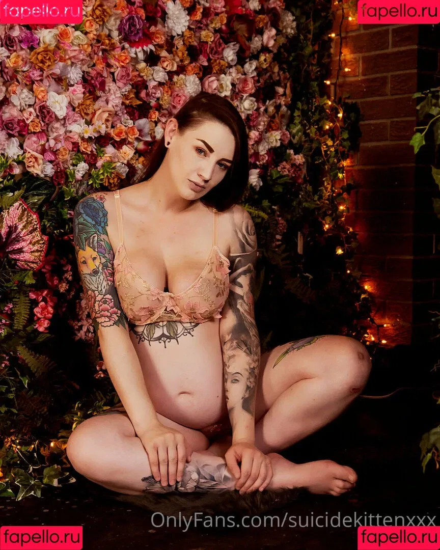 suicidekittenxxx Onlyfans Photo Gallery 