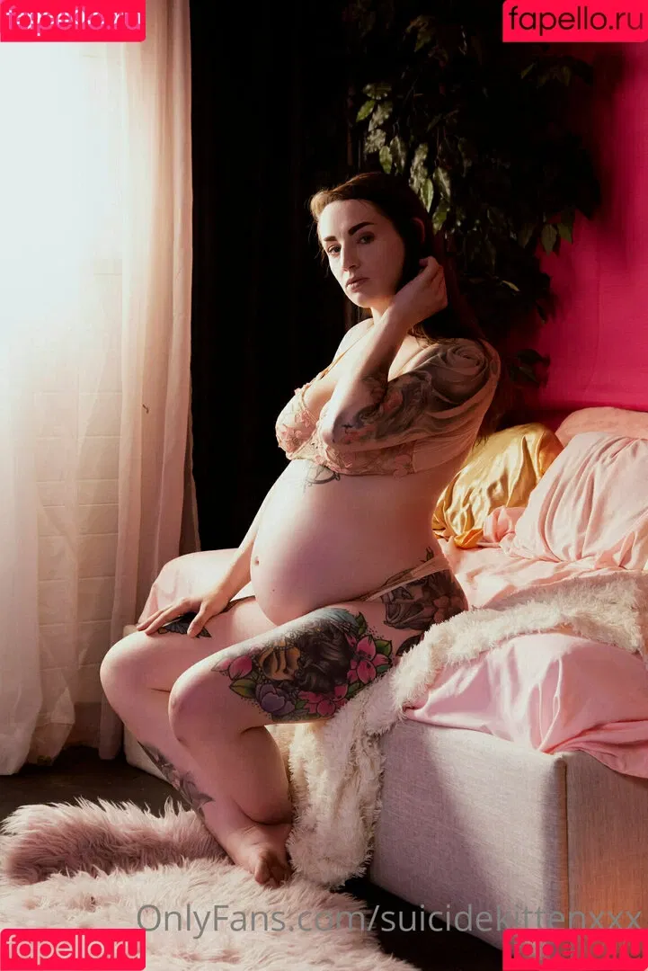 suicidekittenxxx Onlyfans Photo Gallery 