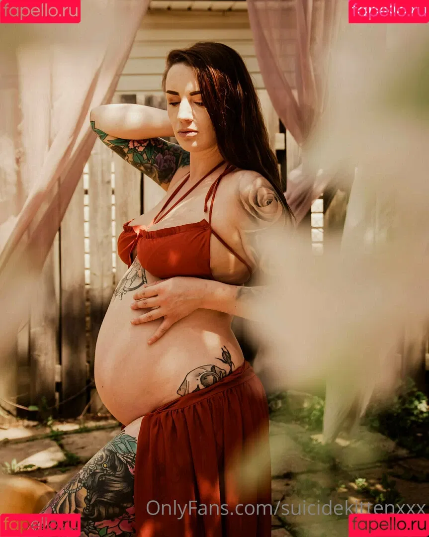 suicidekittenxxx Onlyfans Photo Gallery 