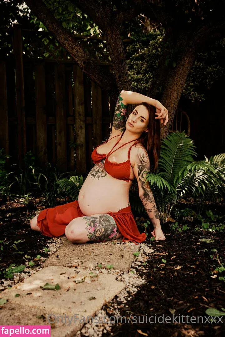 suicidekittenxxx Onlyfans Photo Gallery 