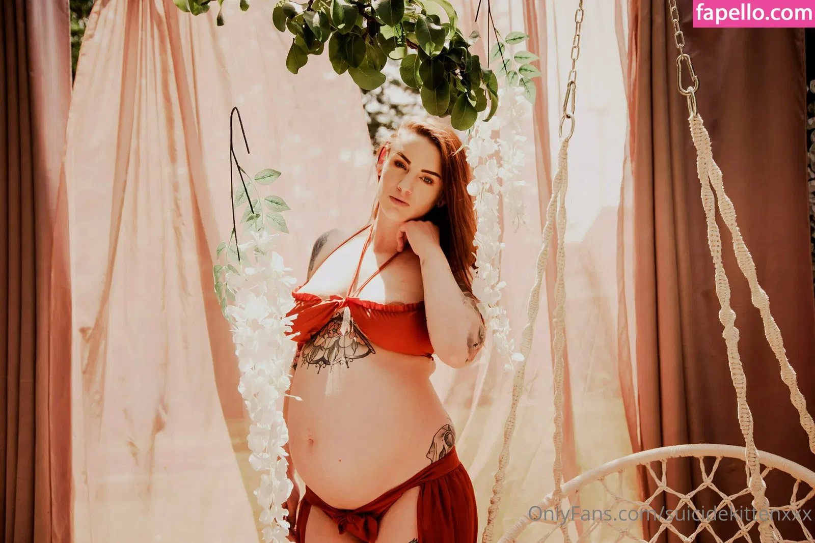 suicidekittenxxx Onlyfans Photo Gallery 