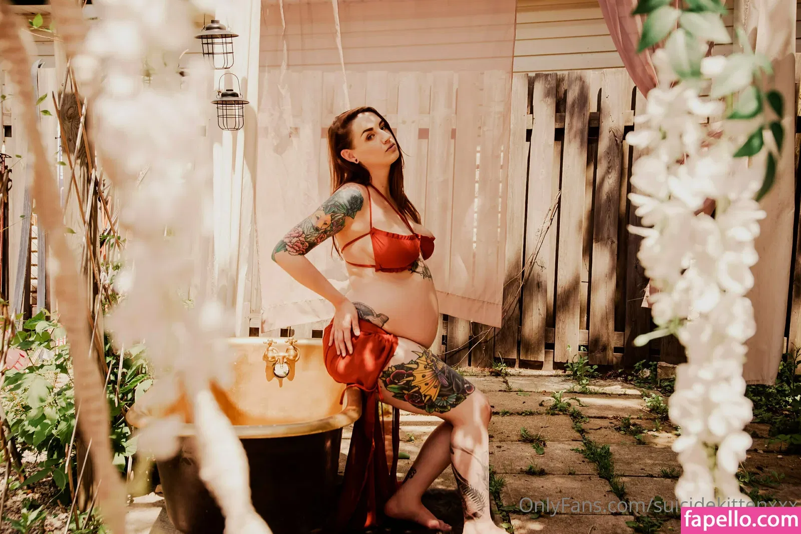 suicidekittenxxx Onlyfans Photo Gallery 