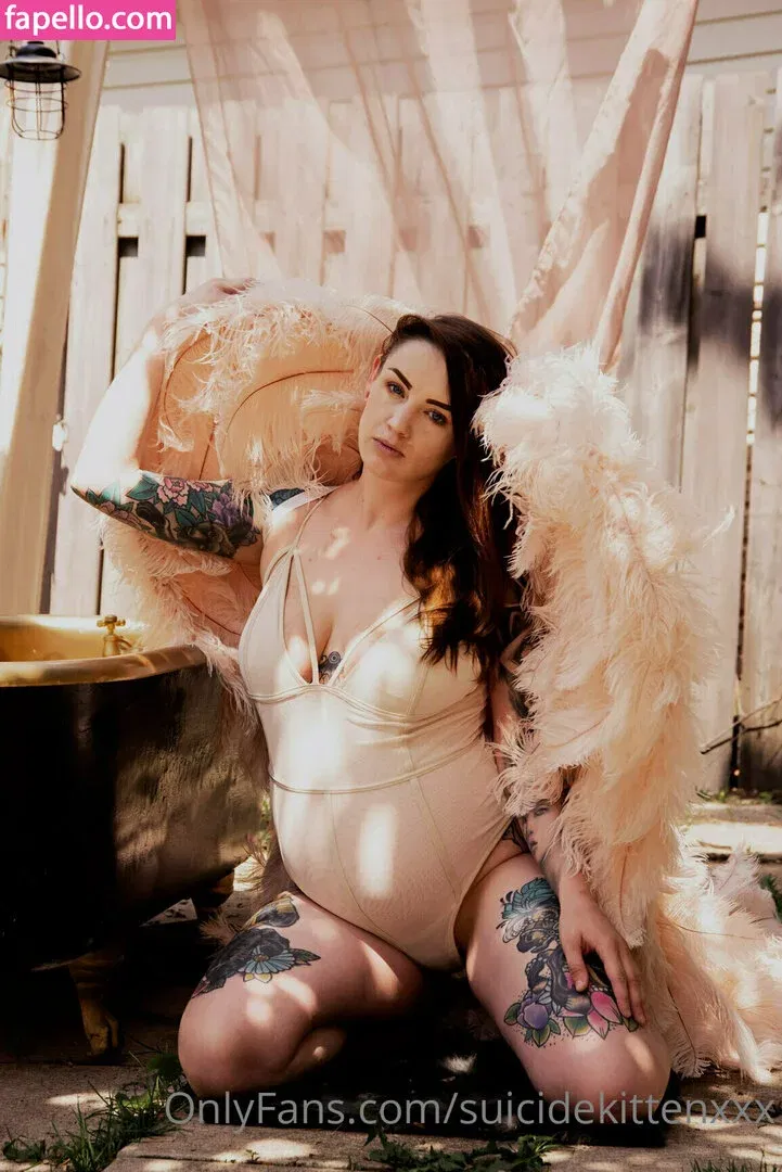 suicidekittenxxx Onlyfans Photo Gallery 